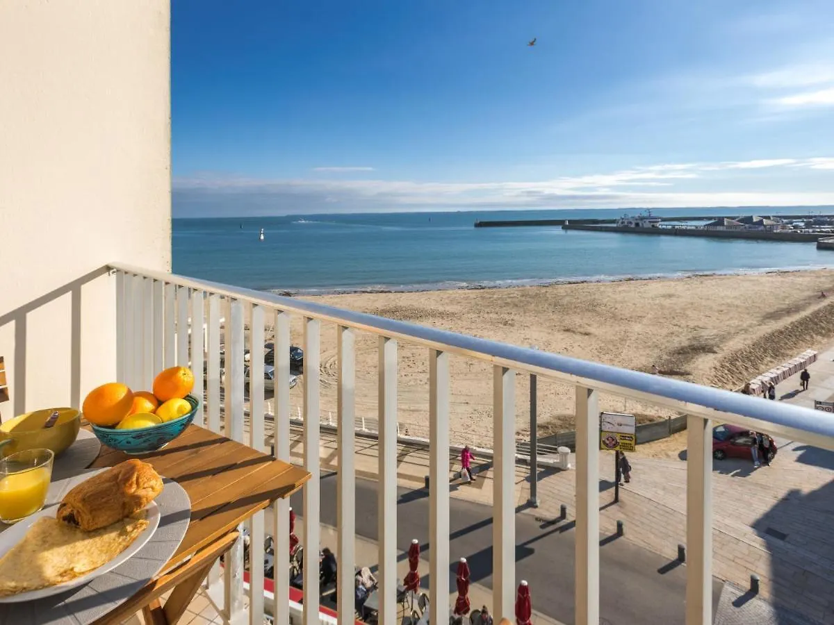Studio Les Dauphins By Interhome Quiberon