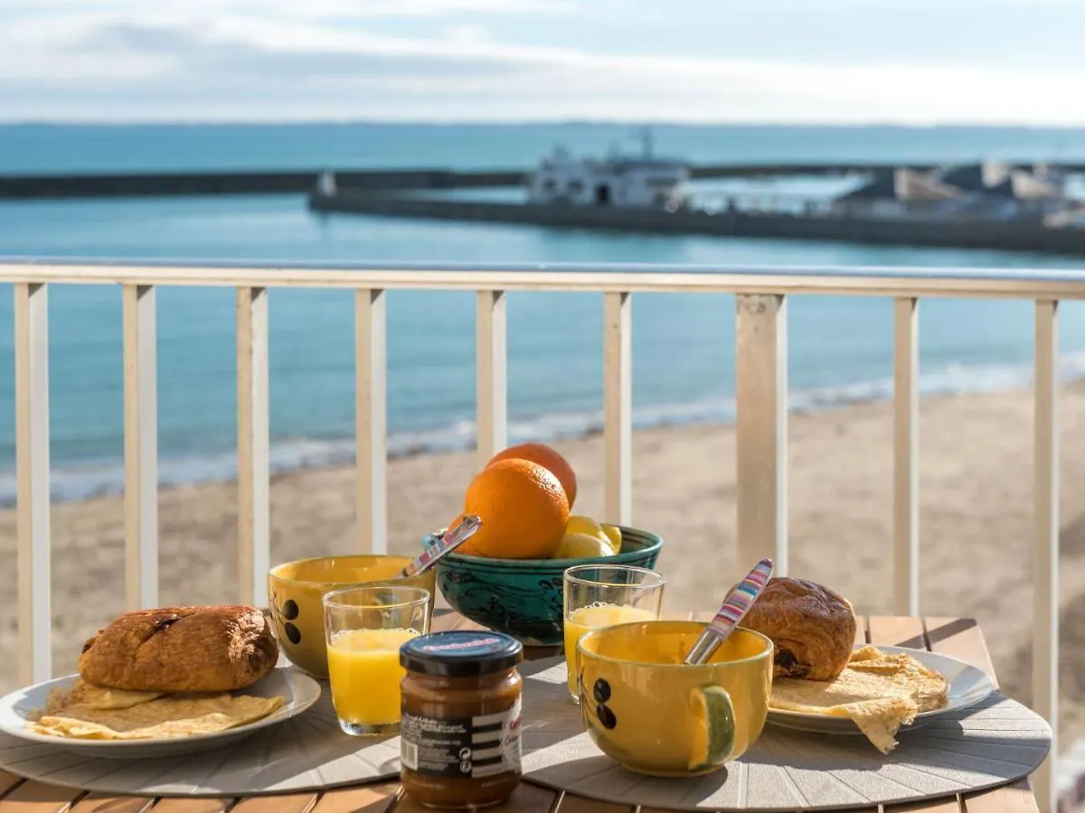 Studio Les Dauphins By Interhome Quiberon France